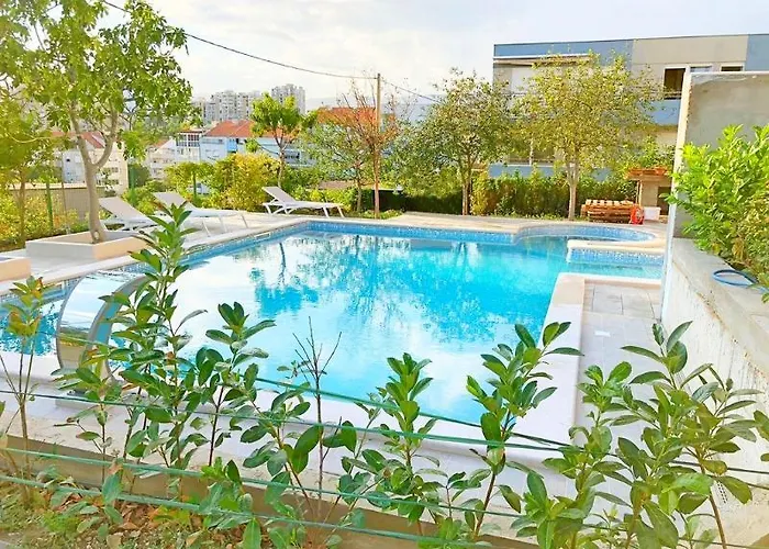 펜션 Villa Split